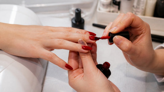 How to Achieve Full Coverage Gel Polish